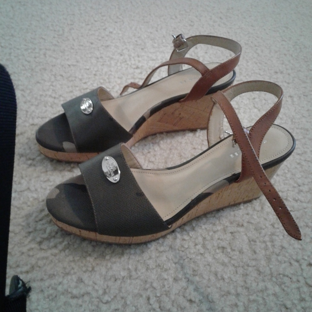 Shoes - Picture 2 of 2